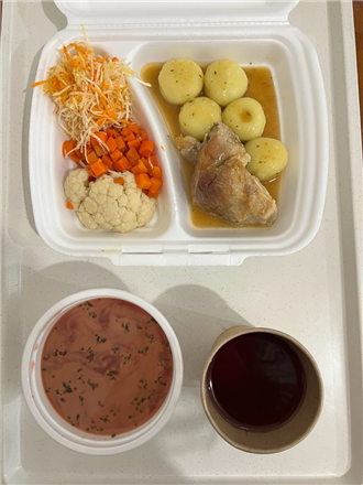 Zdjęcia posiłków, Szpital Wolica