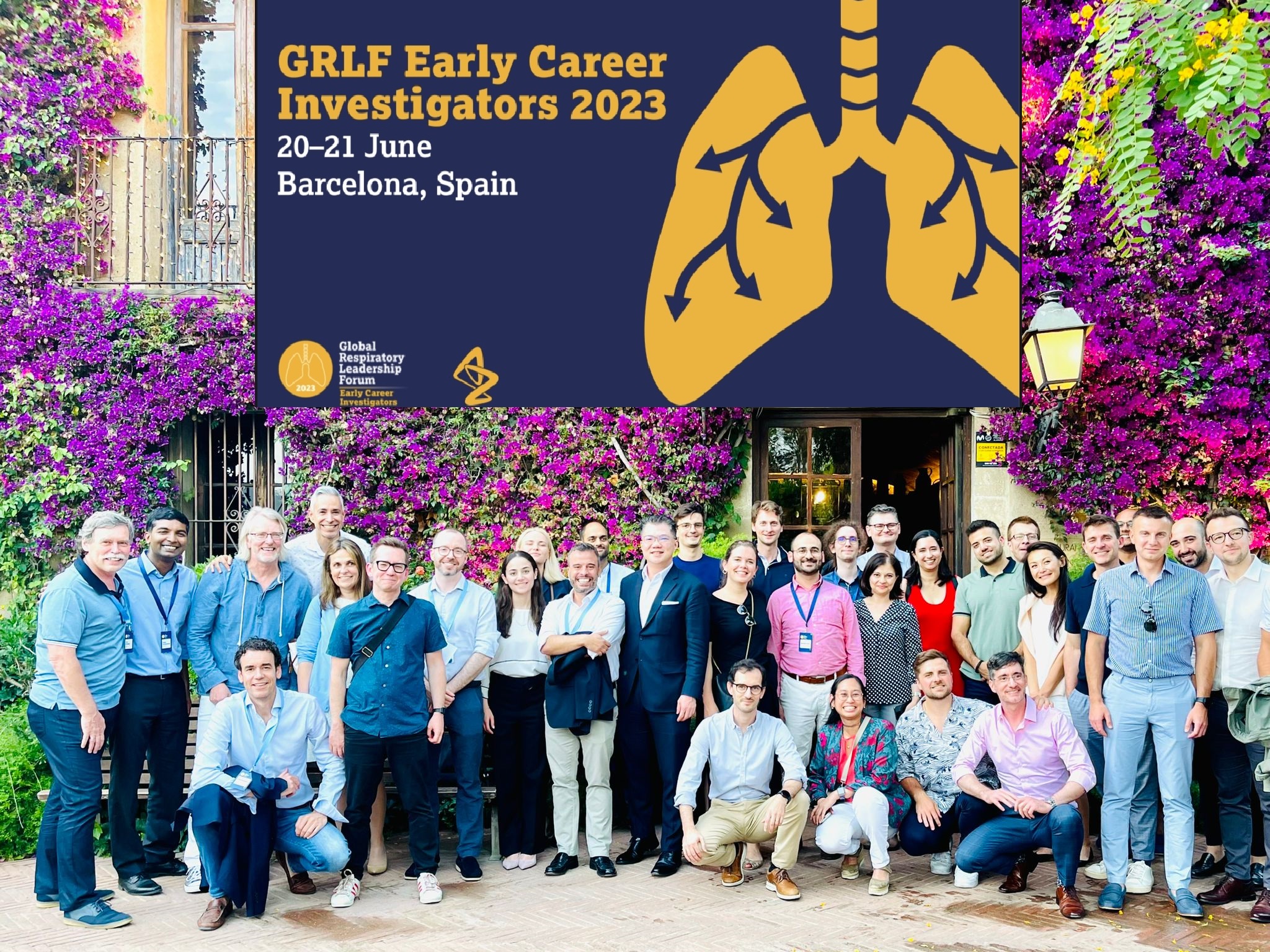 zdjęcie zbiorowe przedstawiające uczestnik&oacute;w Global Respiratory Leadership Forum &ndash; Early Career Investigators 2023, w tym lekarzy Miachała Synowca i Michała Ruszkowskiego zatrudnionych w szpitalu w Wolicy